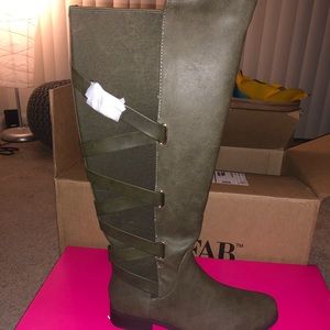 Olive green knee boots